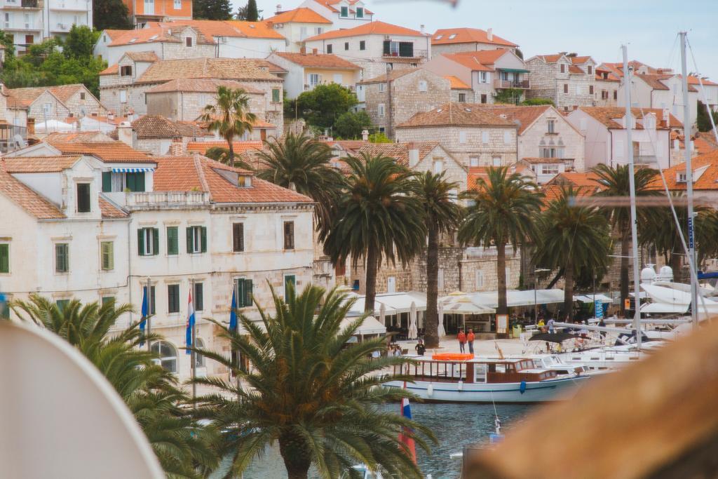 Marinero Hvar Town